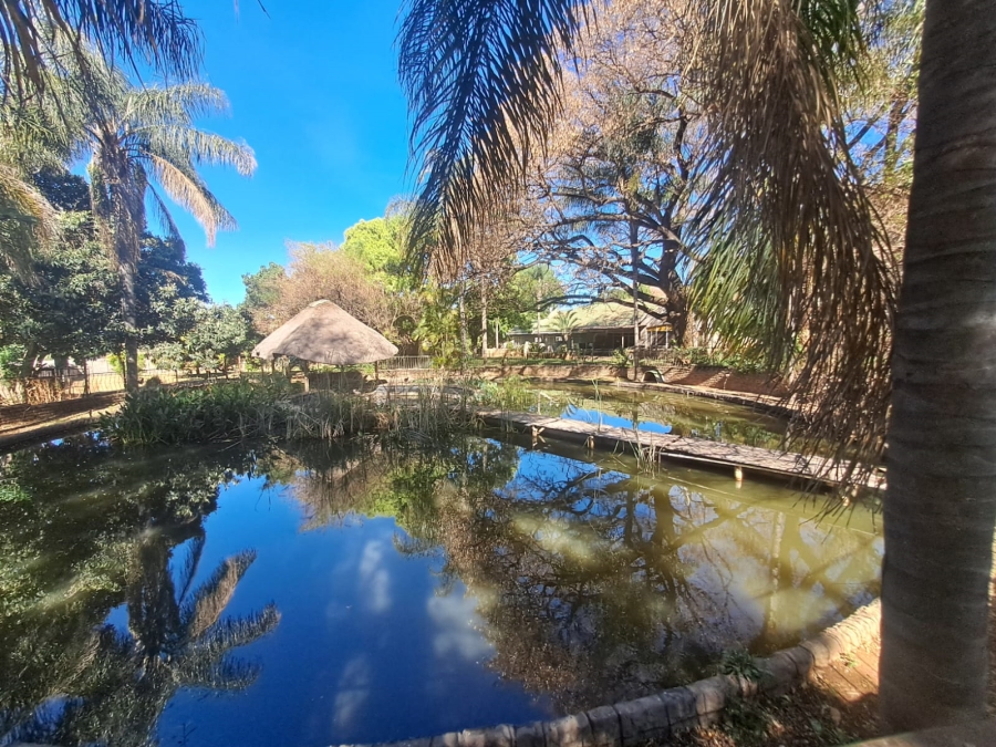 5 Bedroom Property for Sale in Boschfontein A H North West